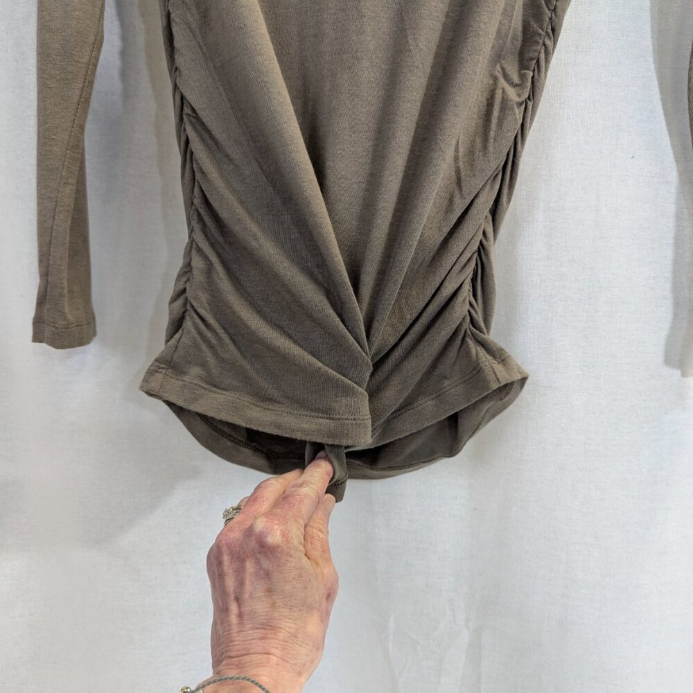 CAbi Size Small Mock Turtleneck in Light Brown - Picture 5 of 13